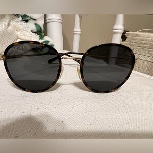 Gucci Sunglasses GG1849S